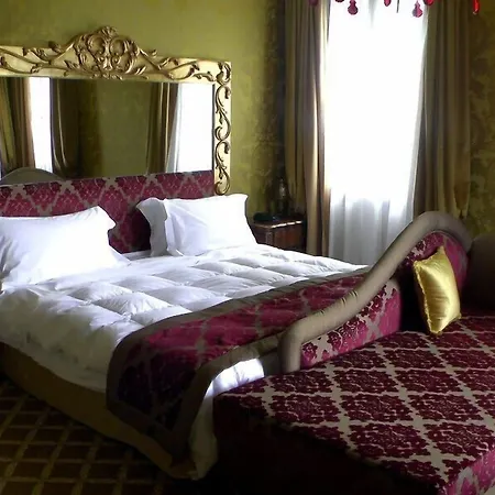 Hotel Pesaro Palace