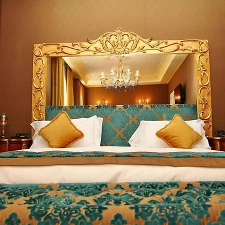 Hotel Pesaro Palace 4*