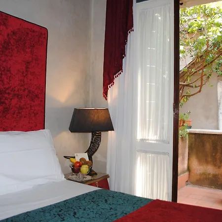 Hotel Palazzo Del Giglio 4*