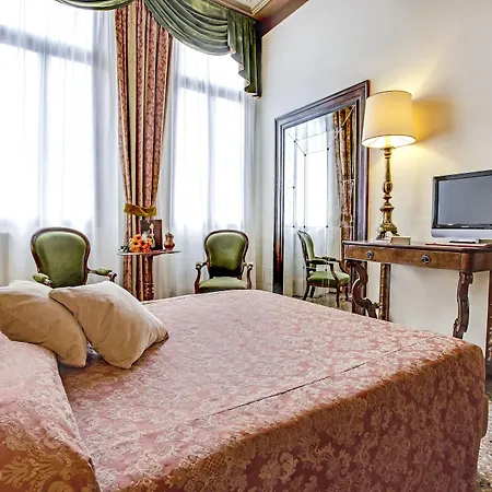 Guest house Palazzo Schiavoni Residenza D'epoca & Suite-apartments