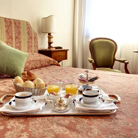 Guest house Palazzo Schiavoni Residenza D'epoca & Suite-apartments Venice