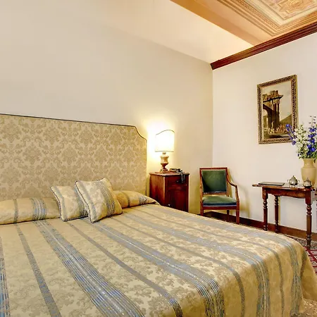 Palazzo Schiavoni Residenza D'epoca & Suite-apartments 3*