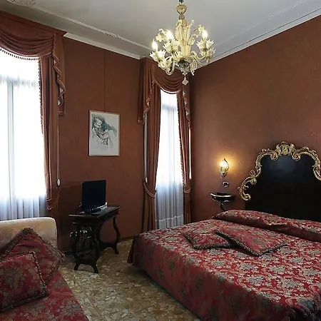 Hotel Ateneo Venice