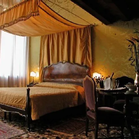 Palazzo Abadessa Ξενοδοχείο 4*