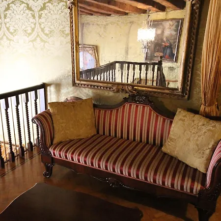 Palazzo Abadessa 4*