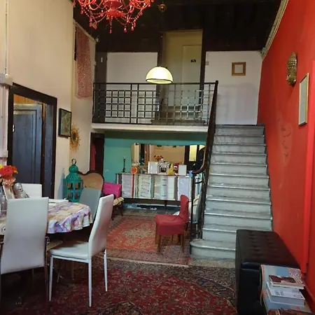 The Artist Place * Venice