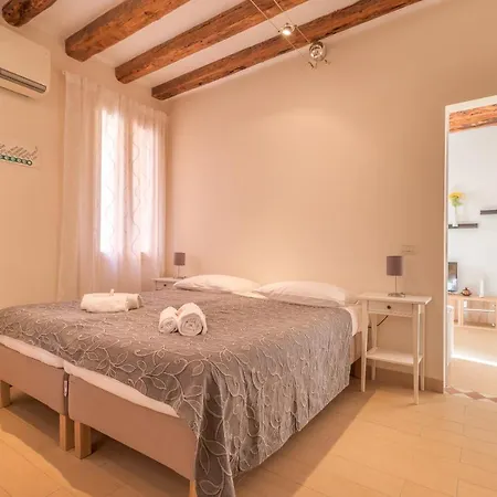 Apartment Casa Masa Close To @s.lucia Train Station