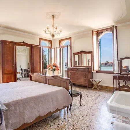 Hotel Pensione Seguso 2*