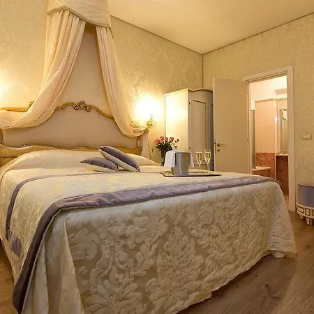 Residenza Goldoni 3*
