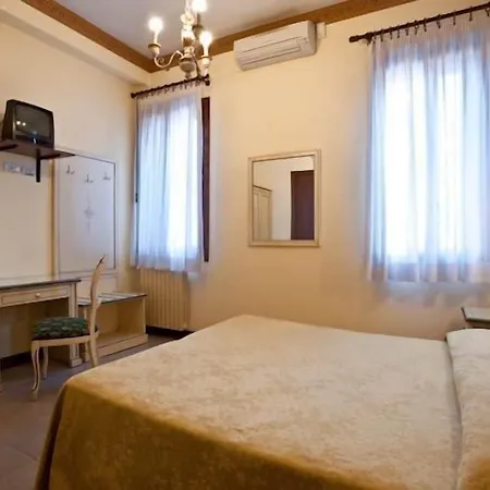 Hotel Florida Benátky
