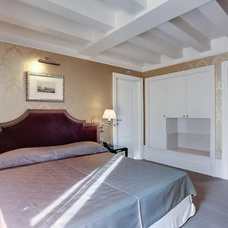 Moresco 4*