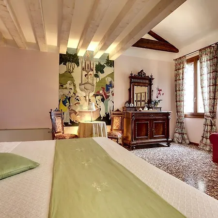 Bed & Breakfast La Villeggiatura Venice