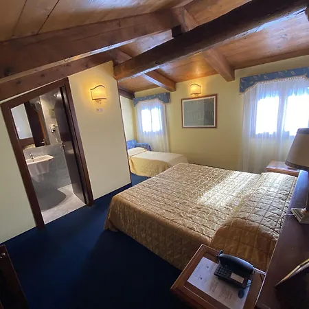 Alloggi Marinella Gasthof 3*
