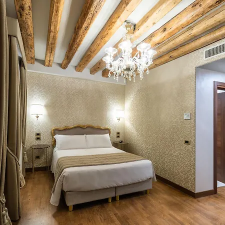 Palazzo San Lorenzo Hotel