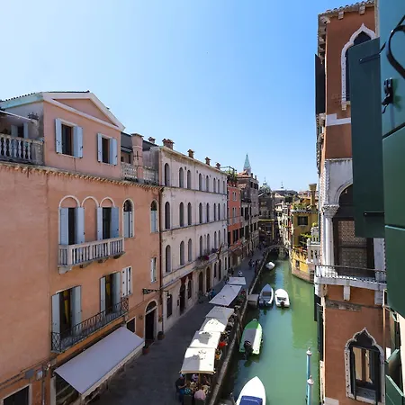 Hotel Palazzo San Lorenzo 4*