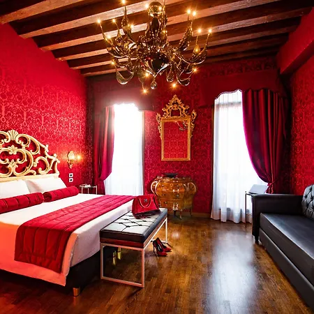 Palazzo San Lorenzo Venice
