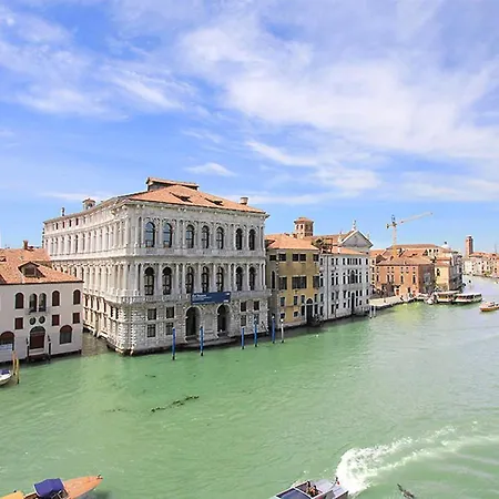 Blue George * Venice