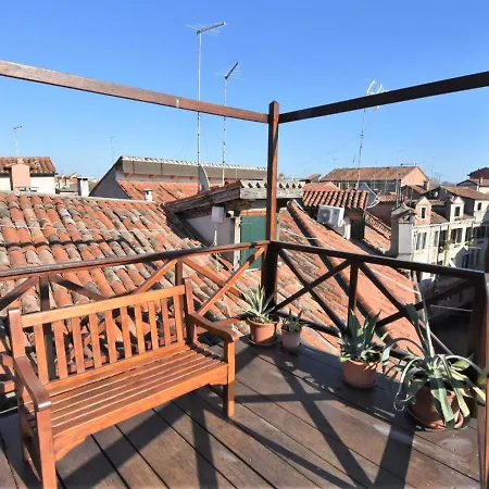Apartment Apartment Fondamenta Del Rielo By Interhome Venice