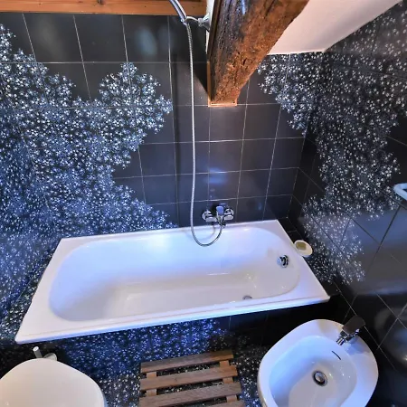 Apartment Fondamenta Del Rielo By Interhome