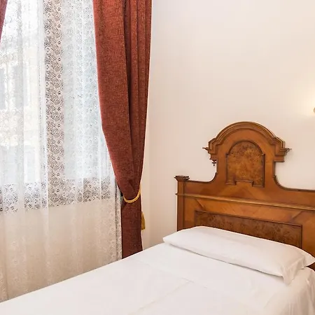 Palazzo Priuli Hotel