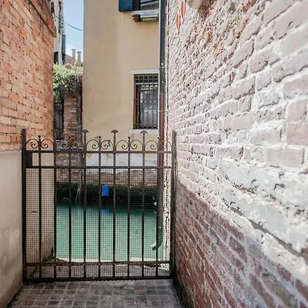 Gondola Rosa, Incantevole Vista Sul Canale Apartment