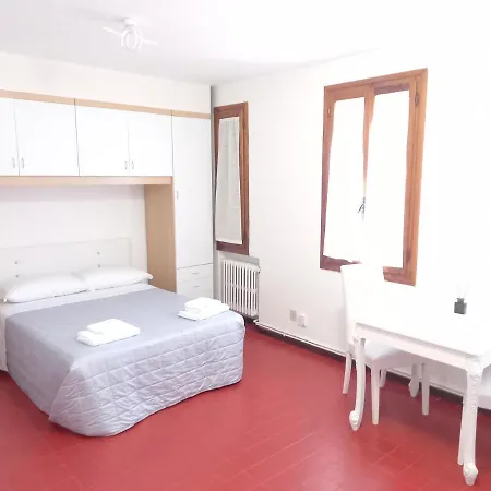 Vivaldi Apartment