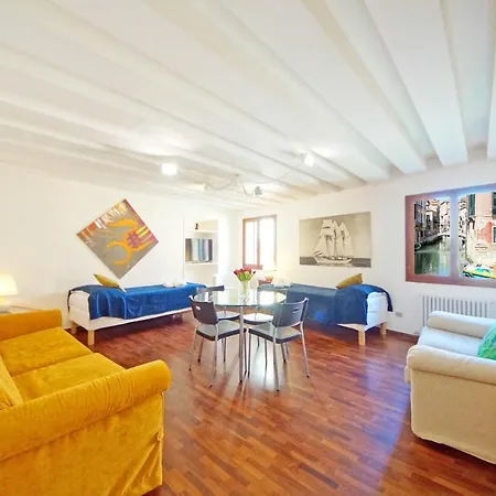 Ca' Canal View San Marco 492 Wi-fi Fibre Apartment *