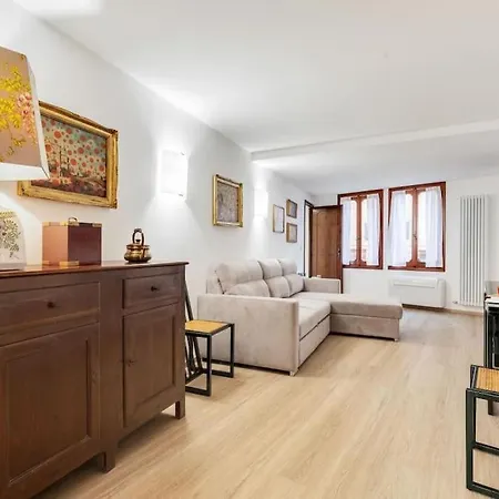 Piazza San Marco Cozy X4 Apartment