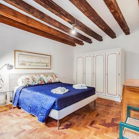 Piazza San Marco Cozy X4 Apartment *