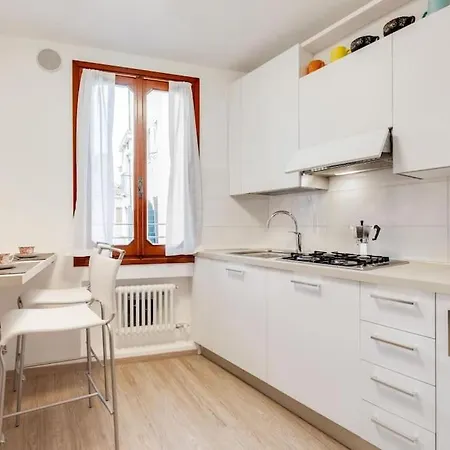 Piazza San Marco Cozy X4 Apartment