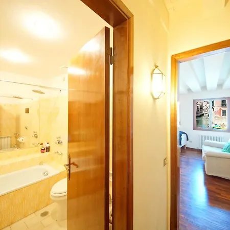 Ca' Canal View San Marco 492 Wi-fi Fibre Apartment Venice