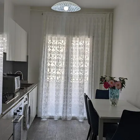 Appartamento Con Tre Stanze Da Letto Apartament