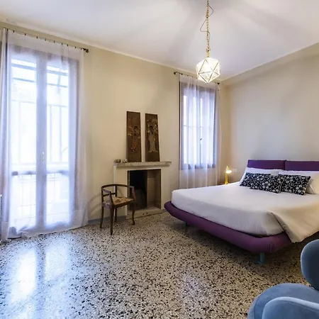 Mio 2* Venice
