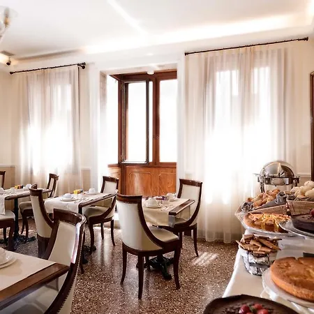 Dell'opera 3* Venetië