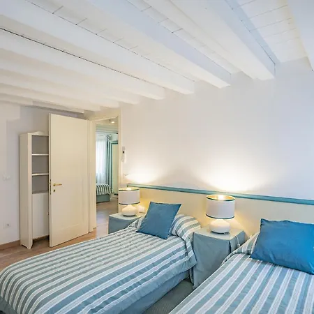 Apartment Ca' Dei Musicanti 2 Charming In Cannaregio Venice