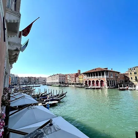 Hotel Pesaro Palace