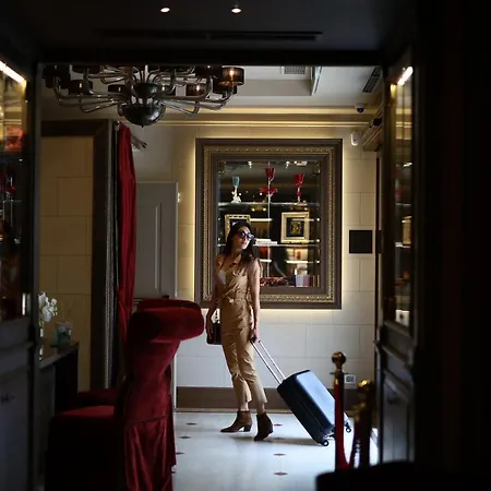 Santa Croce Boutique Hotel 4*