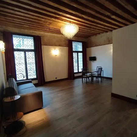 Apartamento Gradenigo 767 *