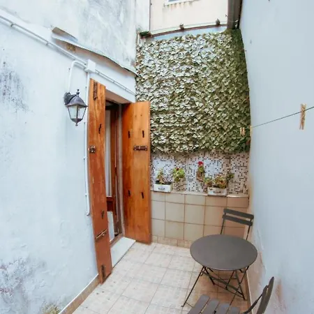 Zaffiro Apartment *