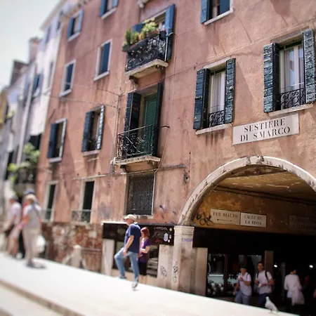 Bed & Breakfast Ca Dell'arte Palace