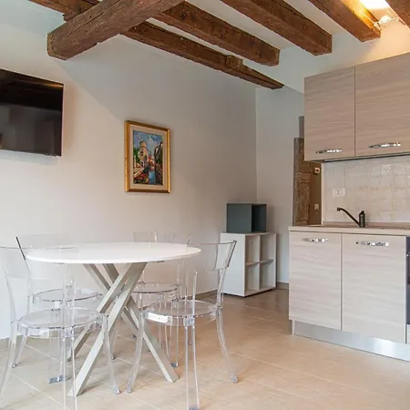 Ca' Leoncino - Canal Front