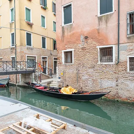 Apartment Ca' Leoncino - Canal Front Venice
