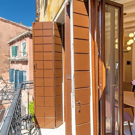 Querini Suite-balcony On Canal, Close To San Marco *