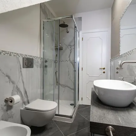 Querini Suite-balcony On Canal, Close To San Marco Venice