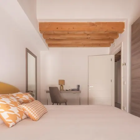 Apartment Mazzoni R&r Venice
