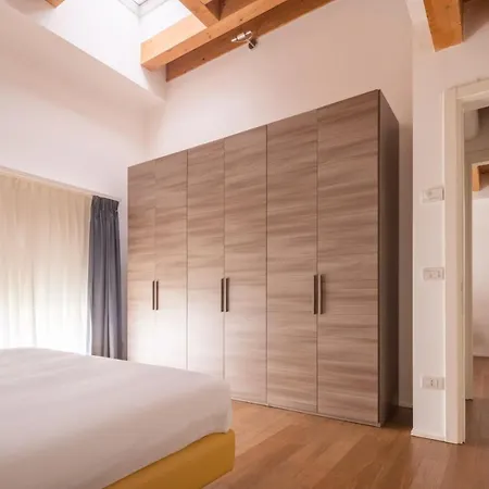 Mazzoni R&r Apartment *