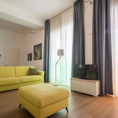 Mazzoni R&r Apartment Venice