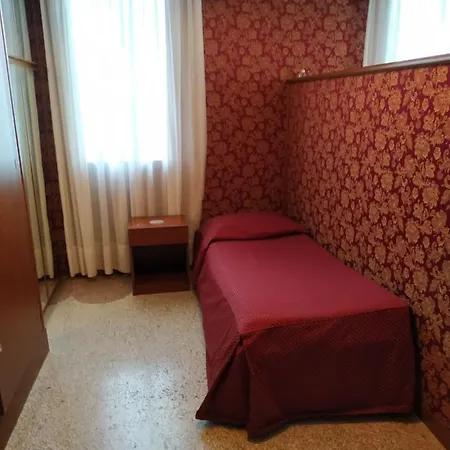 Hotel Atlantide