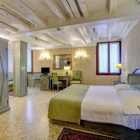 La Corte 3* Velence