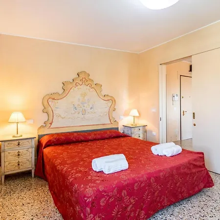 Apartment Molino Stucky Bragosso Venice
